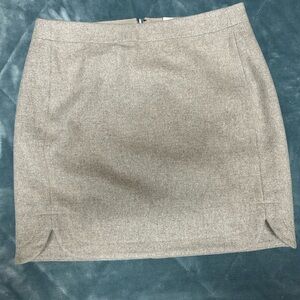 Mini skirt size 2 beige wool blend